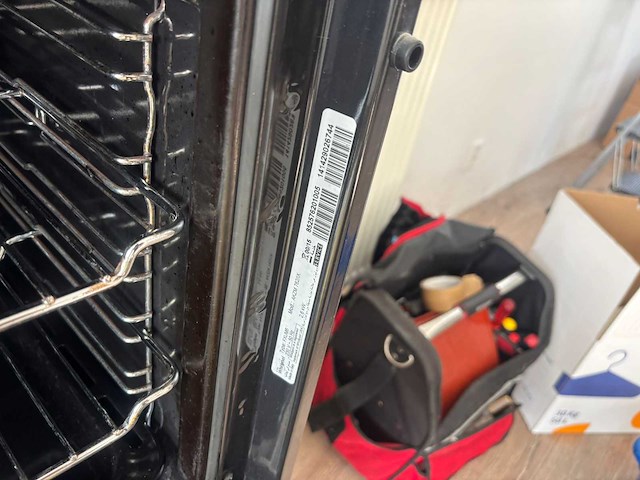 Keuken met whirlpool apparatuur - afbeelding 16 van  26