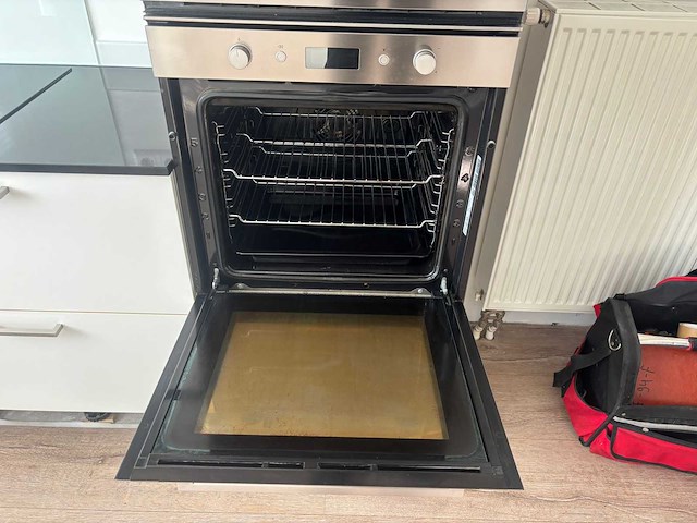 Keuken met whirlpool apparatuur - afbeelding 17 van  26