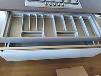 Keuken met whirlpool apparatuur - afbeelding 4 van  19