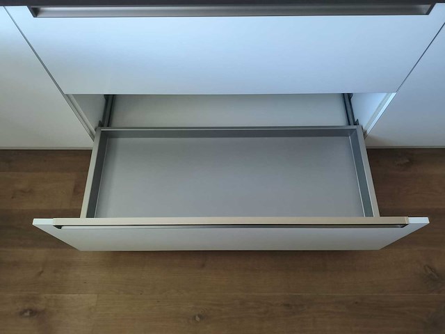 Keuken met whirlpool apparatuur - afbeelding 6 van  19