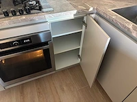 Keuken met whirlpool apparatuur - afbeelding 11 van  23
