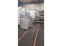 Keuken met whirlpool apparatuur - afbeelding 9 van  17