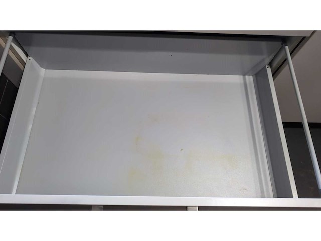 Keuken met whirlpool apparatuur - afbeelding 17 van  17