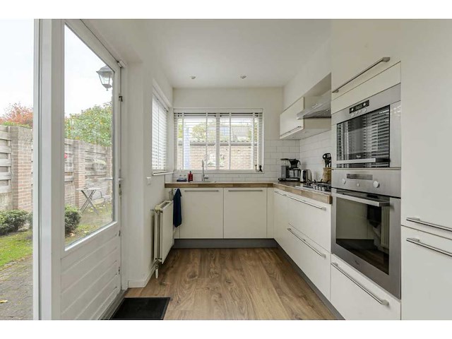 Keuken met whirlpool apparatuur - afbeelding 1 van  31