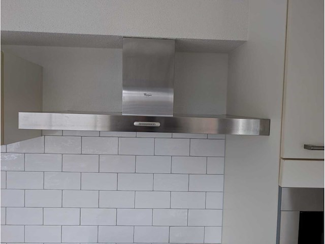 Keuken met whirlpool apparatuur - afbeelding 16 van  31