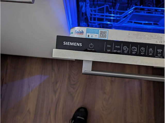 Keuken met whirlpool apparatuur - afbeelding 17 van  31