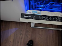 Keuken met whirlpool apparatuur - afbeelding 17 van  31