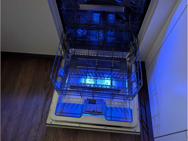 Keuken met whirlpool apparatuur - afbeelding 20 van  31