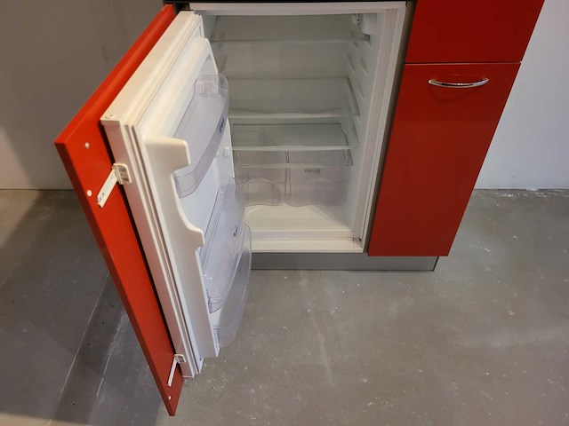 Keuken met whirlpool apparatuur - afbeelding 6 van  19