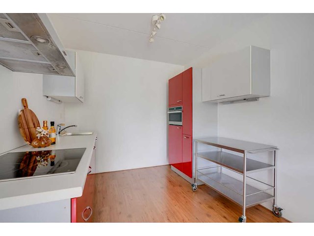 Keuken met whirlpool apparatuur - afbeelding 1 van  19