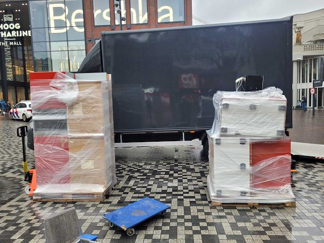 Keuken met whirlpool apparatuur - afbeelding 25 van  29