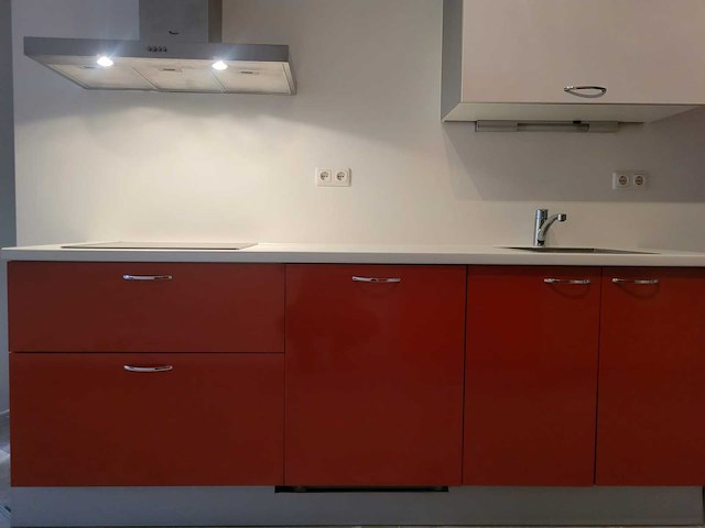 Keuken met whirlpool apparatuur - afbeelding 17 van  19