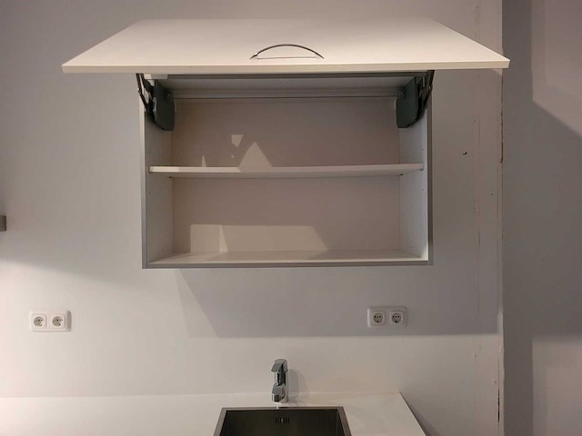 Keuken met whirlpool apparatuur - afbeelding 19 van  19