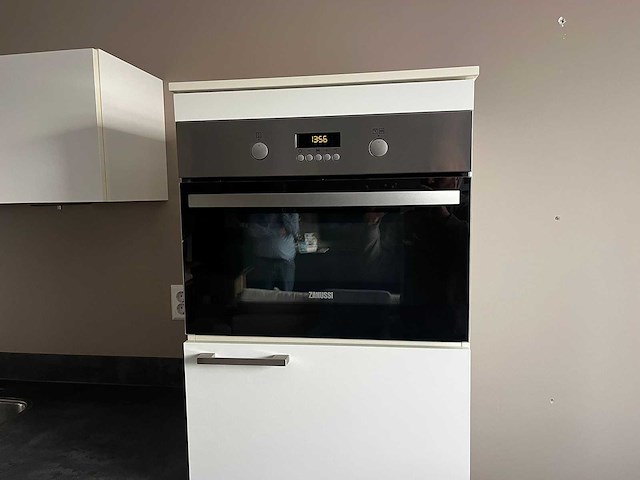Keuken met zanussi apparatuur - afbeelding 8 van  15