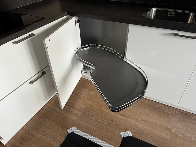 Keuken met zanussi apparatuur - afbeelding 14 van  15