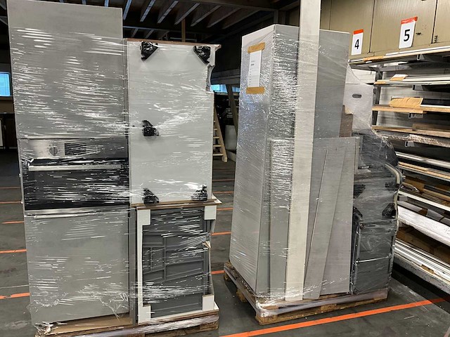 Keuken met zanussi apparatuur - afbeelding 26 van  35