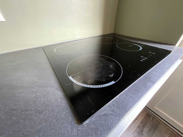 Keuken met zanussi apparatuur - afbeelding 31 van  35