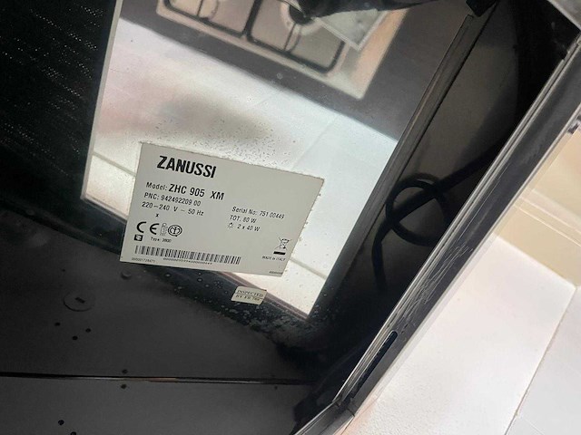 Keuken met zanussi apparatuur - afbeelding 4 van  20