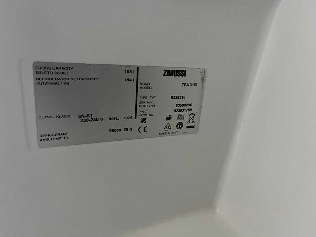 Keuken met zanussi apparatuur - afbeelding 1 van  20