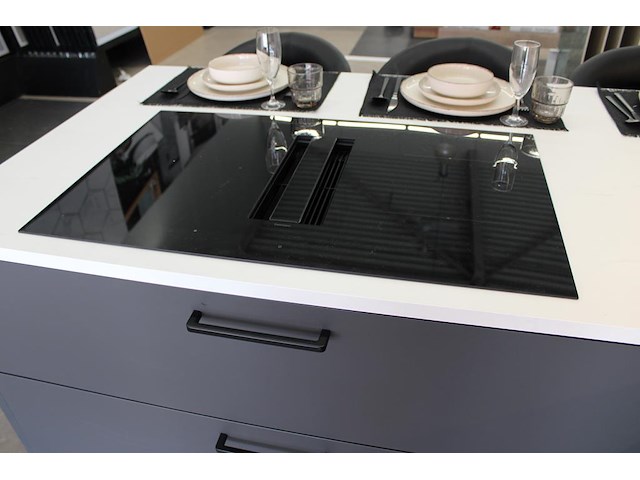 Keuken opstelling nolte in l -vorm met luxe inbouwapparatuur - afbeelding 3 van  12