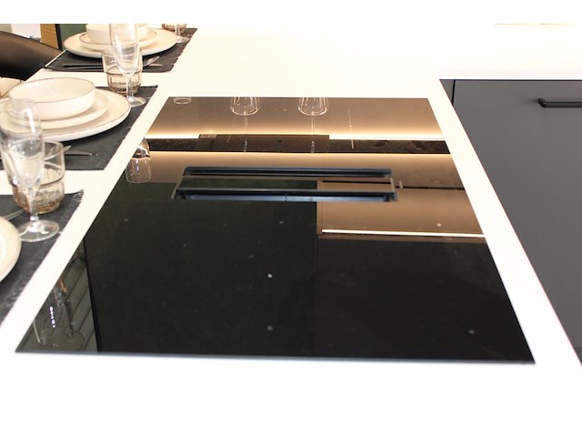 Keuken opstelling nolte in l -vorm met luxe inbouwapparatuur - afbeelding 4 van  12