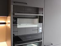 Keuken opstelling nolte in l -vorm met luxe inbouwapparatuur - afbeelding 7 van  12