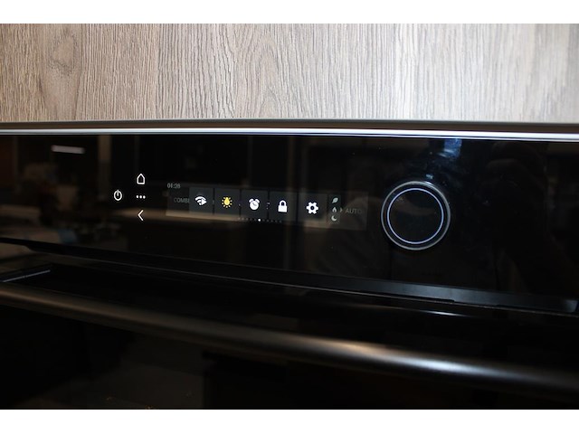Keuken opstelling nolte met wand en eiland en inbouwapparatuur - afbeelding 9 van  12