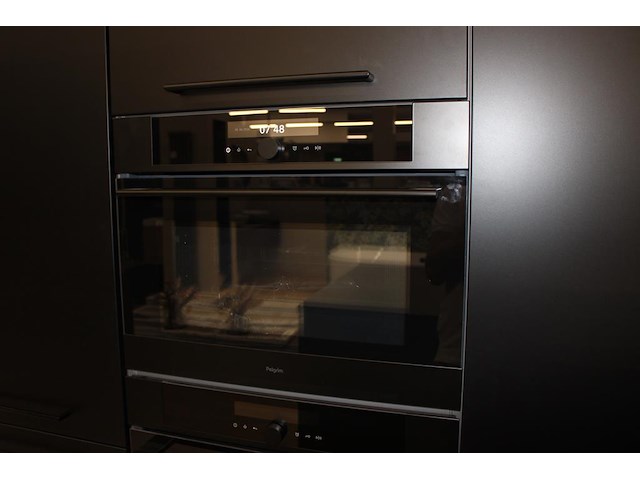 Keuken opstelling nolte met wand en eiland en luxe inbouwapparatuur - afbeelding 11 van  13