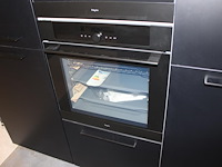 Keuken opstelling nolte met wand en eiland en luxe inbouwapparatuur - afbeelding 13 van  13