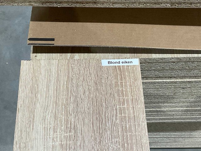 Keuken spaanplaat 2070x1945x16mm (24x) - afbeelding 1 van  4