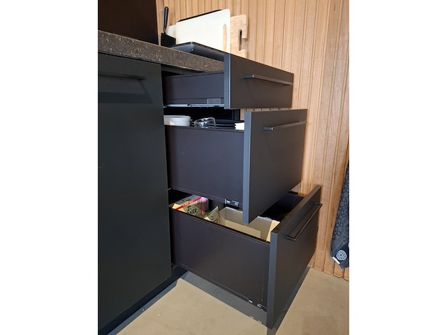 Keuken v.v. divers inbouwapparatuur - afbeelding 16 van  25