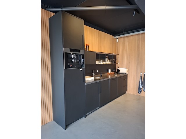 Keuken v.v. divers inbouwapparatuur - afbeelding 12 van  25