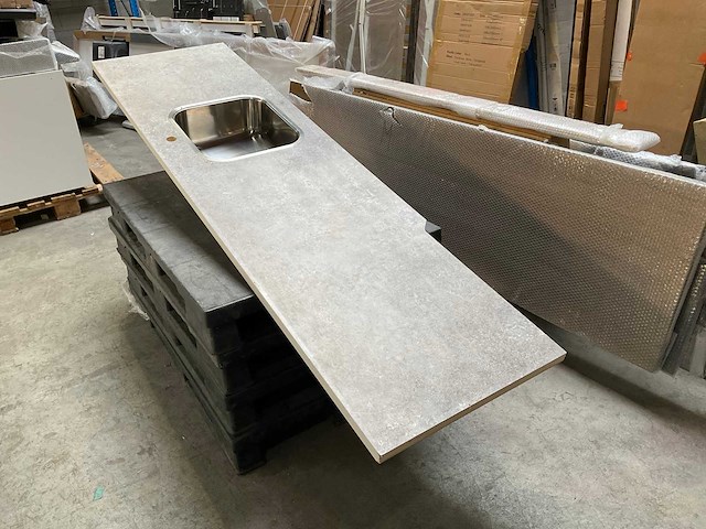 Keuken werkblad met franke spoelbak - afbeelding 1 van  3