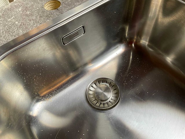 Keuken werkblad met franke spoelbak - afbeelding 3 van  3