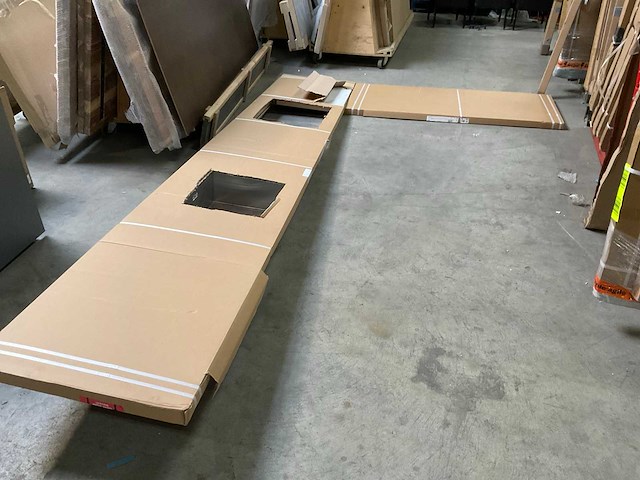 Keuken werkblad met rvs spoelbak voor hoekopstelling - afbeelding 1 van  2