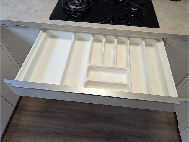 Keuken - afbeelding 14 van  22