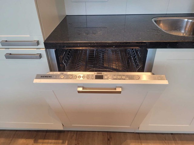 Keuken - afbeelding 26 van  32