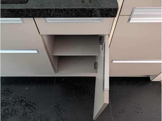 Keuken - afbeelding 28 van  30