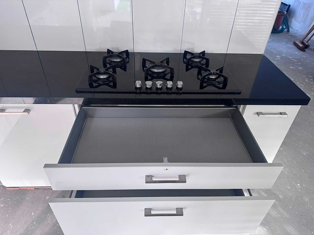 Keuken - afbeelding 16 van  25