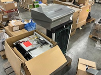 Keukenapparatuur (4x) - afbeelding 2 van  6