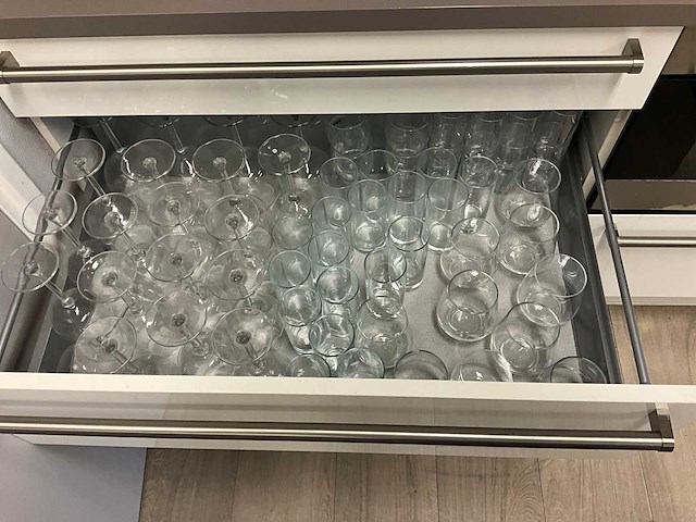 Keukenapparatuur en divers (3x) - afbeelding 4 van  17