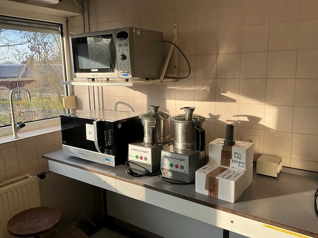 Keukenapparatuur - afbeelding 1 van  3