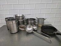 Keukenbenodigdheden (12x)