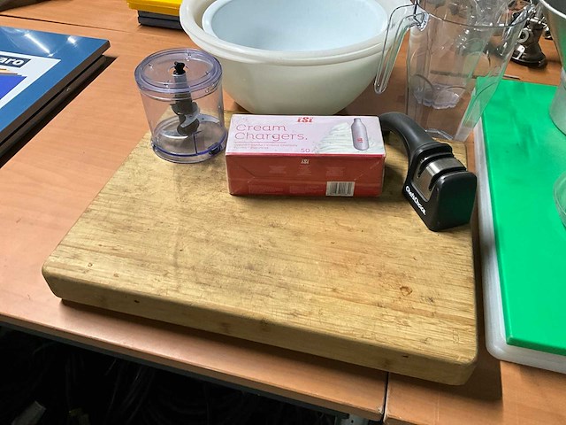 Keukenbenodigdheden - afbeelding 2 van  3