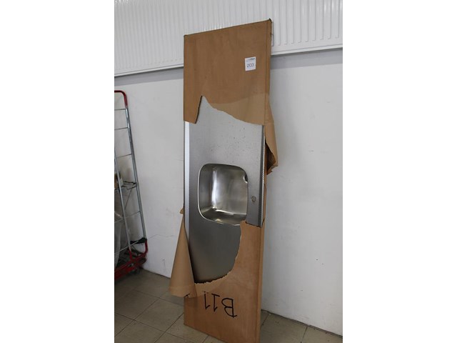 Keukenblad met gootsteen. afmeting 200 x 60 cm. - afbeelding 2 van  2