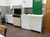 Keukenblok, magnatron, vaatwasser en koelkast (4x) - afbeelding 7 van  10