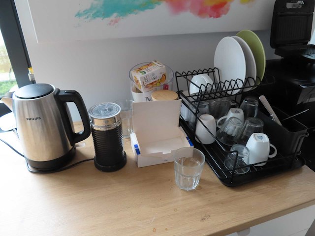 Keukenblok met apparatuur - afbeelding 3 van  6