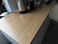 Keukenblok met apparatuur - afbeelding 5 van  6