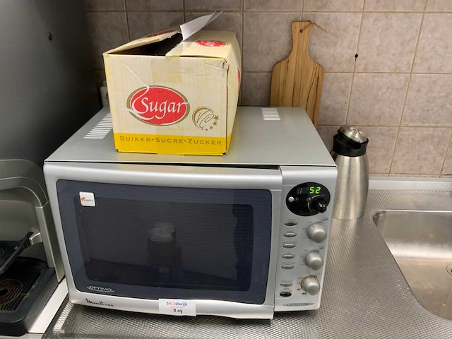 Keukengerei met magnetron - afbeelding 1 van  7