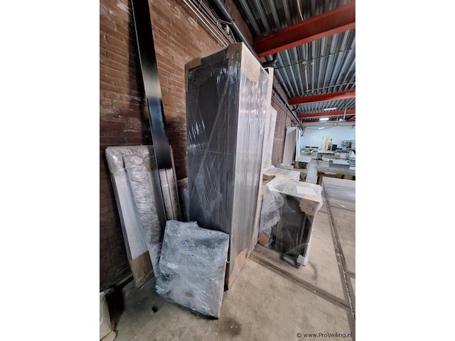 Keukenkasten - nieuw in doos - afbeelding 2 van  3
